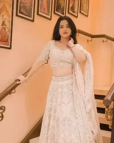 Escort Khowai